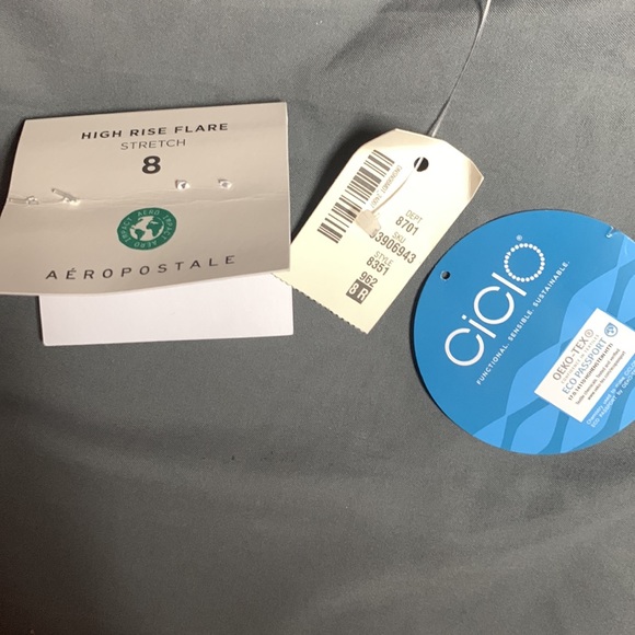 Size 8R high rise flare - Picture 3 of 3